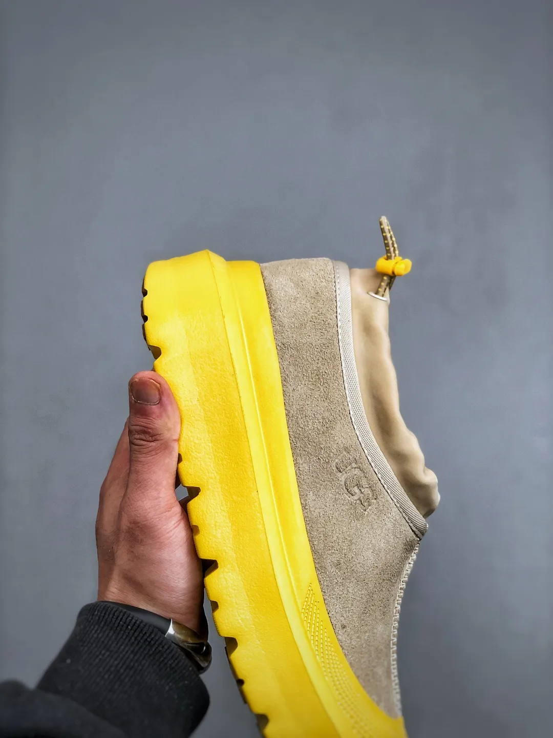 Local self-pickup 💰560 supports store delivery. Same style as Wang Yibo, the latest official revision and new style! The platform is exclusively for foreign trade UGG Tasman GTX winter neutral small potato snow shoes 1172790 Produced by the ten-year-old brand shoemaking factory production line. Pay attention to every detail. Longfeng A-grade genuine sheep fur is integrated. Created in full compliance with the ZP process. Size: 37-45